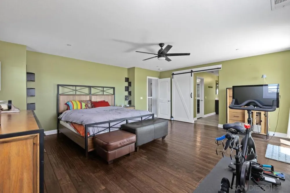 1018 Bellingham Dr Oceanside, CA 92057