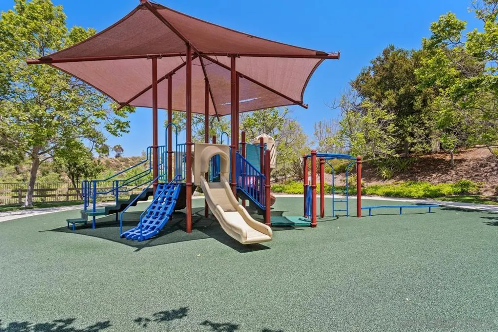 1018 Bellingham Dr Oceanside, CA 92057