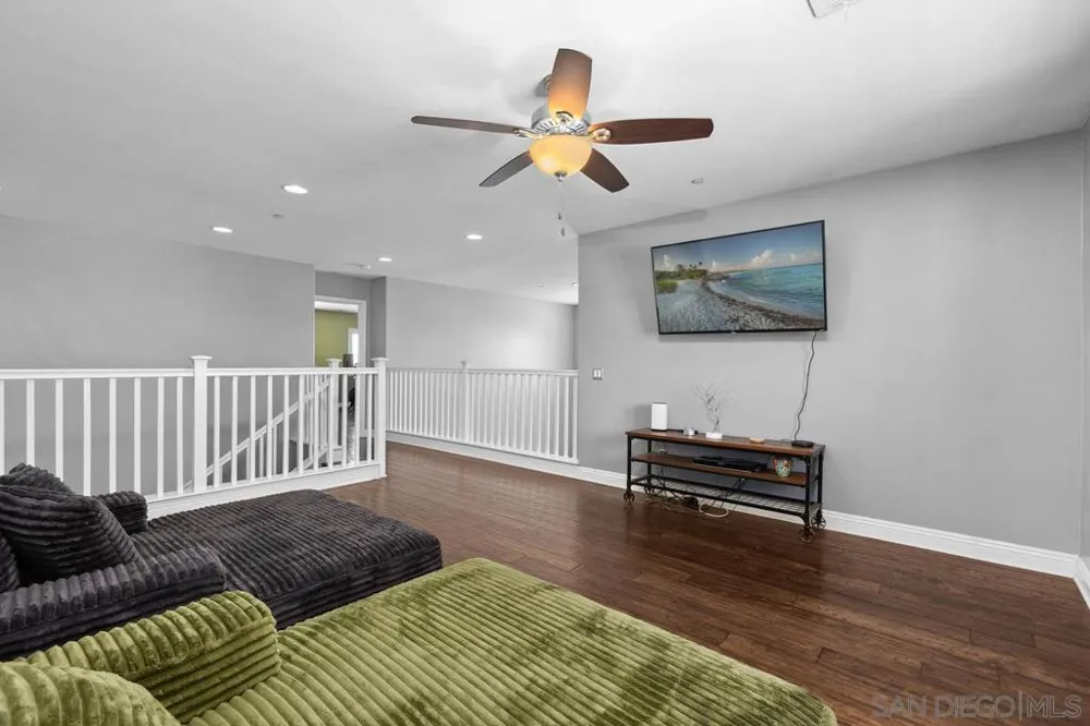 1018 Bellingham Dr Oceanside, CA 92057