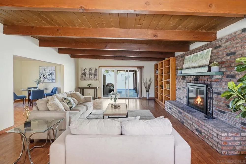 9744 Ramo Ct. Santee, CA 92071