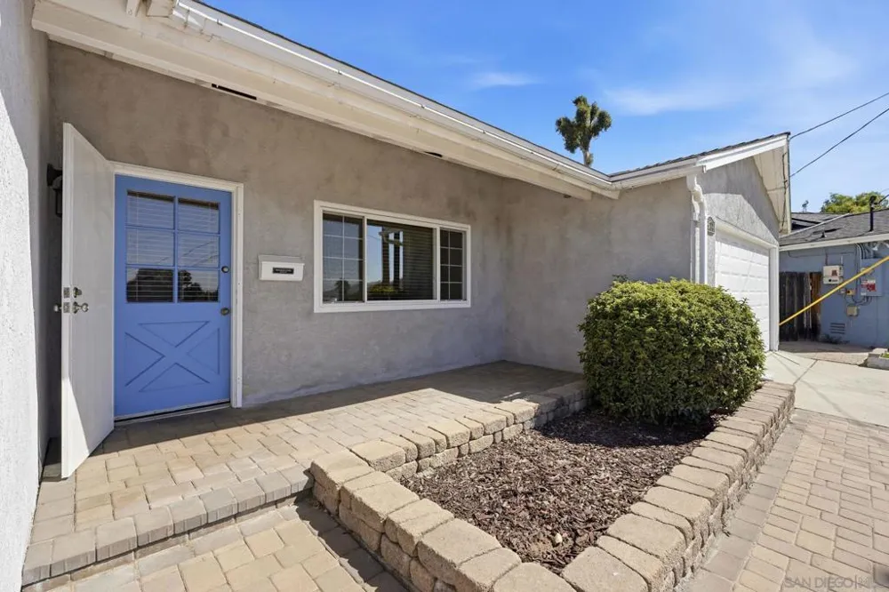 9744 Ramo Ct. Santee, CA 92071