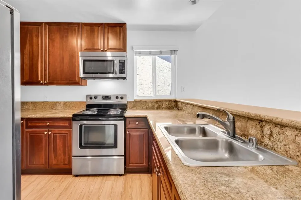 930 Via Mil Cumbres #164 Solana Beach, CA 92075