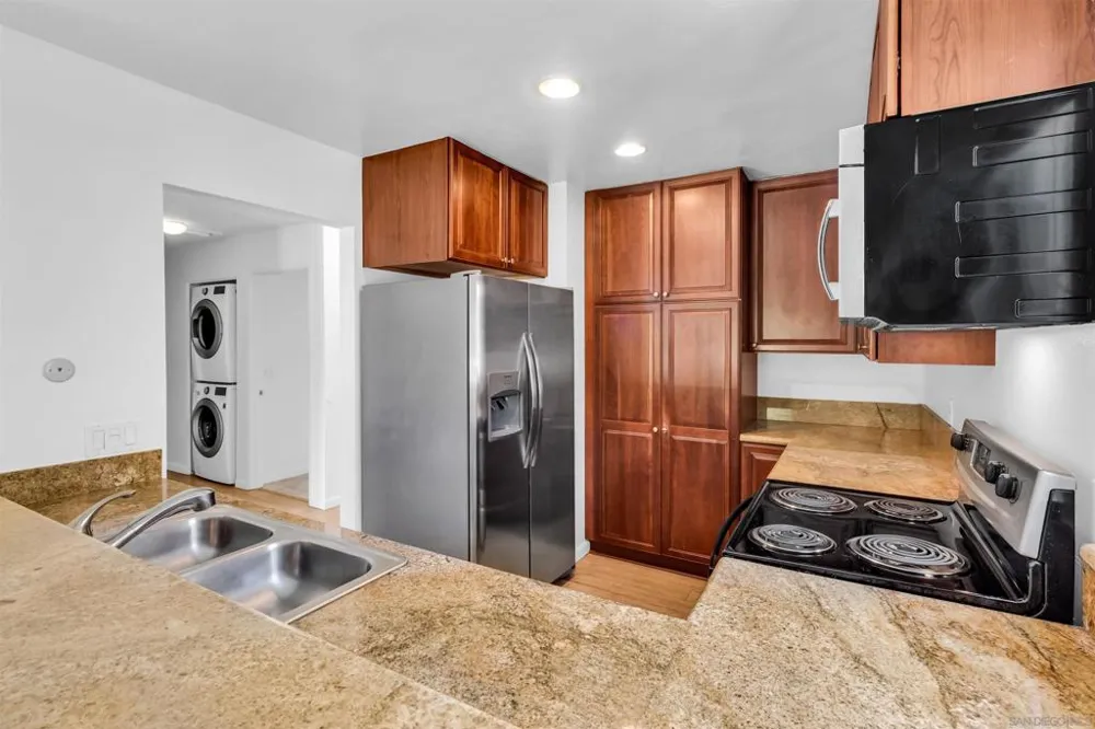 930 Via Mil Cumbres #164 Solana Beach, CA 92075