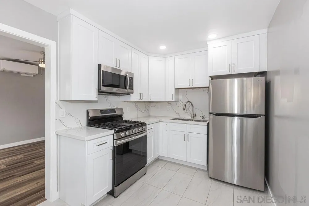 3177 Elm St. San Diego, CA 92102