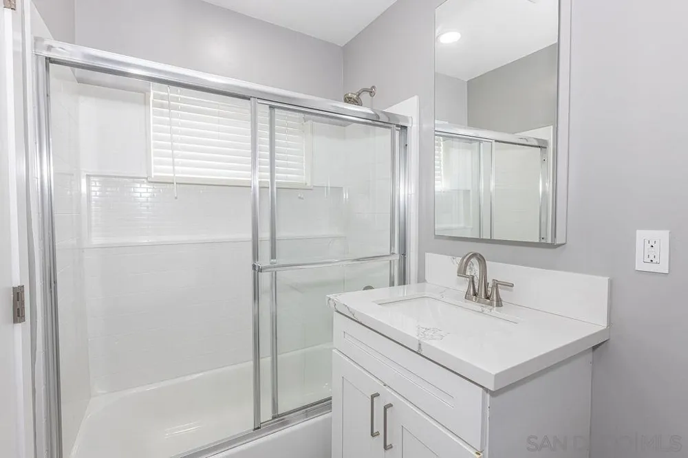3177 Elm St. San Diego, CA 92102