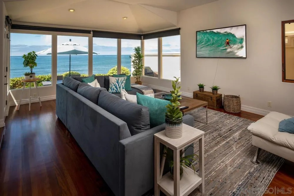 5556 Calumet Avenue La Jolla, CA 92037