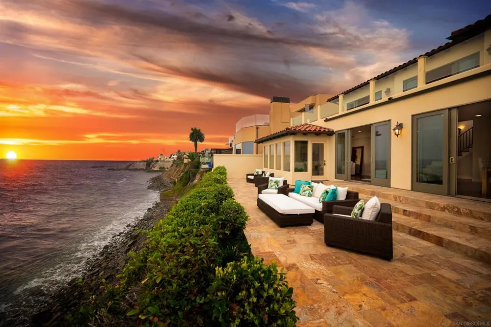 5556 Calumet Avenue La Jolla, CA 92037