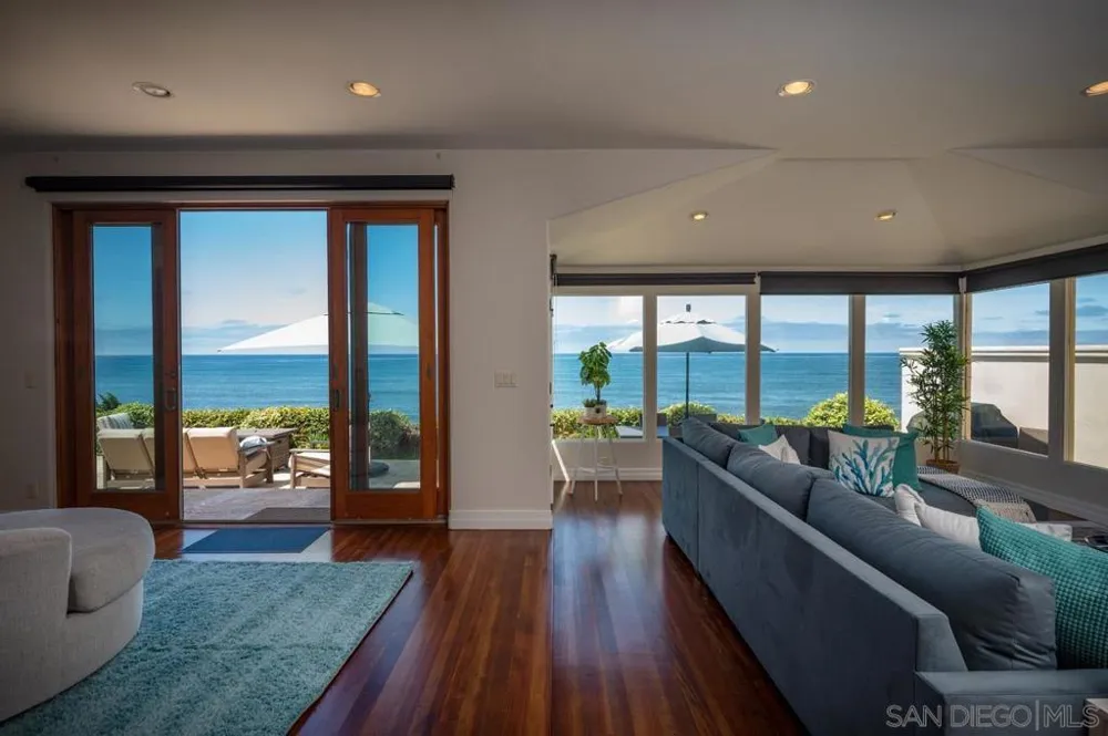 5556 Calumet Avenue La Jolla, CA 92037