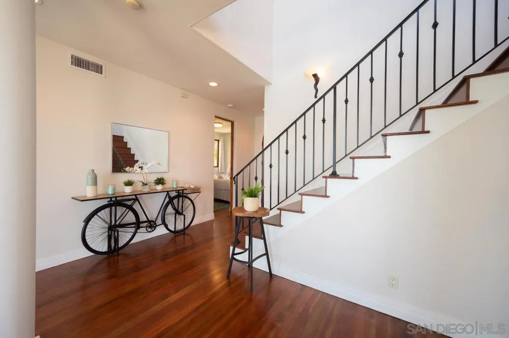 5556 Calumet Avenue La Jolla, CA 92037