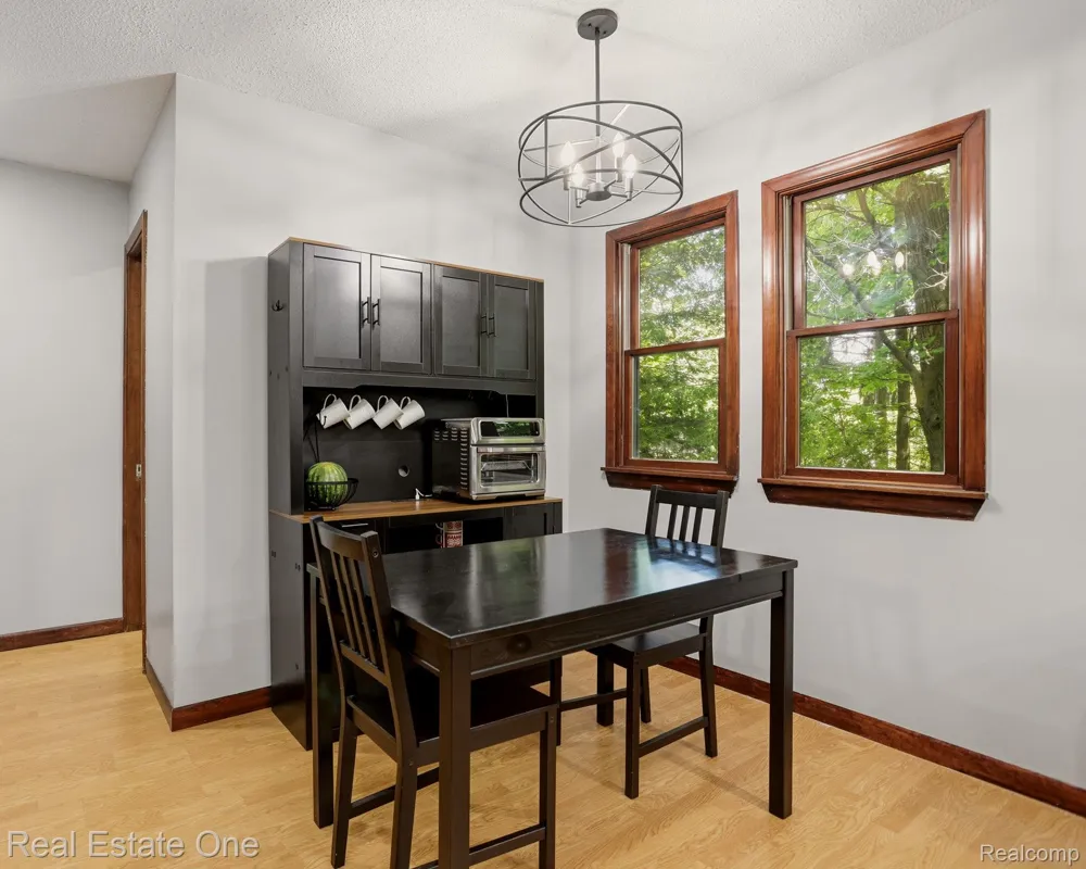 6218 Sturgeon Creek Parkway Midland City, MI 48640