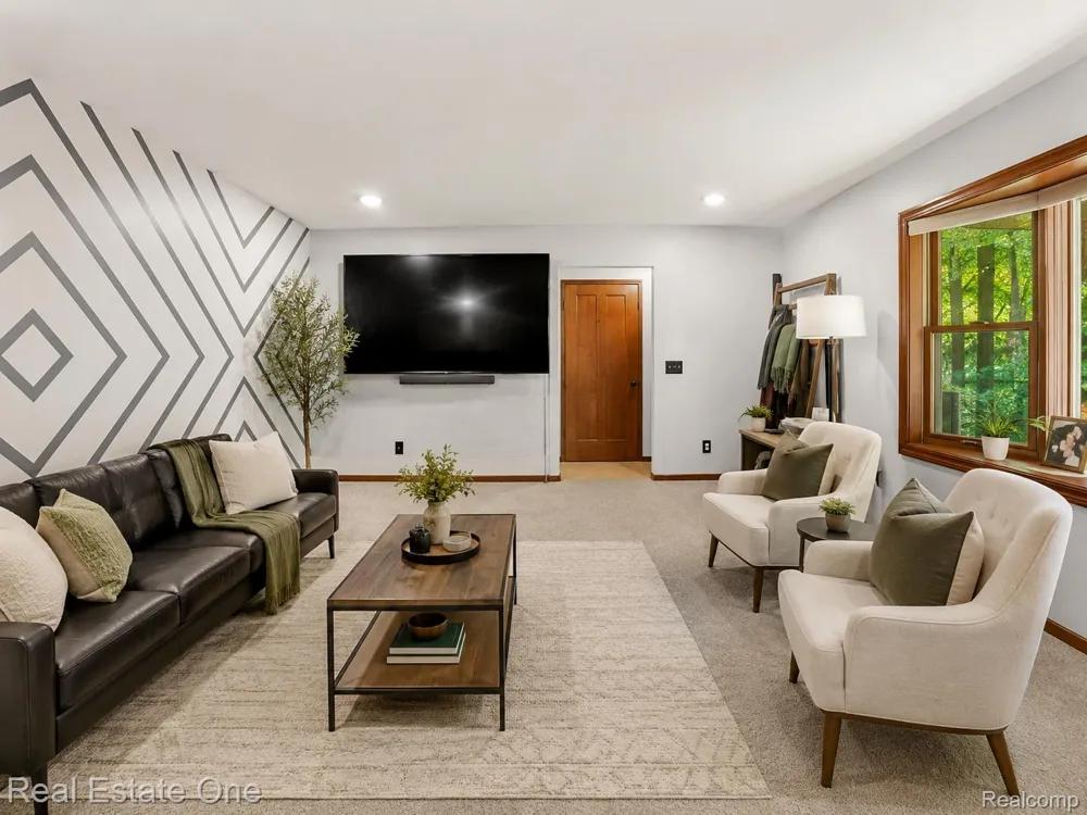 6218 Sturgeon Creek Parkway Midland City, MI 48640