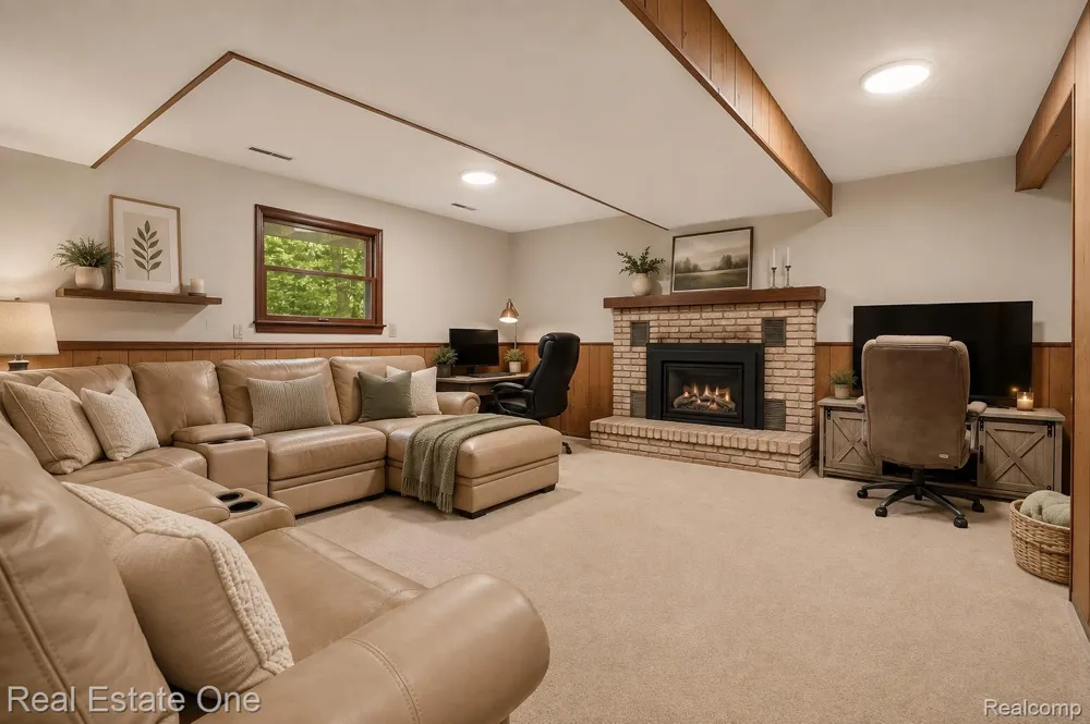 6218 Sturgeon Creek Parkway Midland City, MI 48640