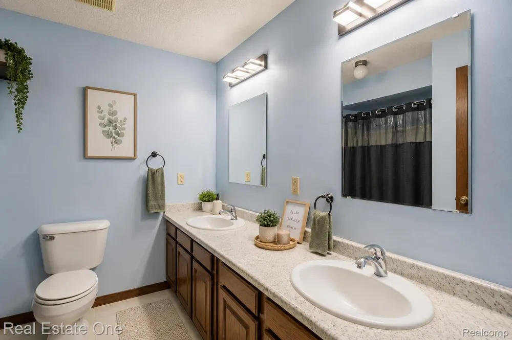 6218 Sturgeon Creek Parkway Midland City, MI 48640
