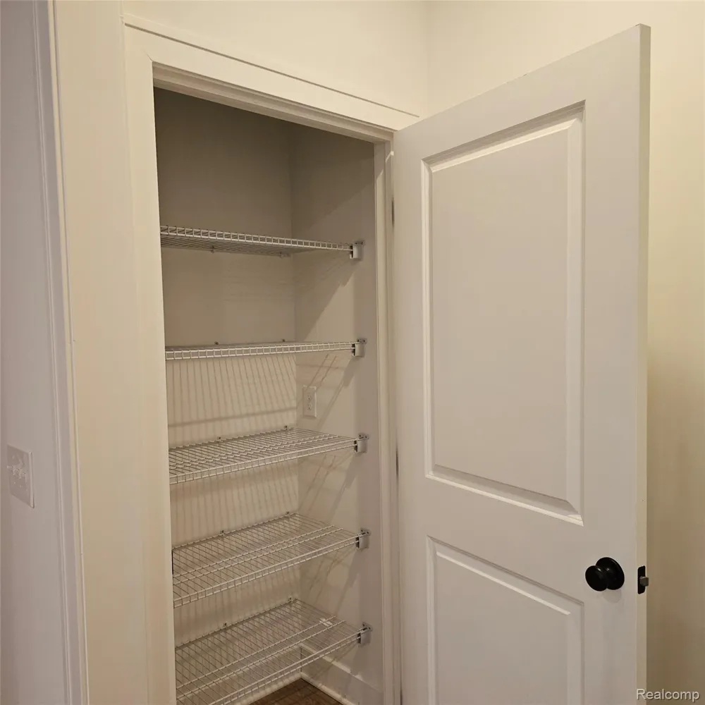 50606 MISTWOOD DRIVE Macomb Township, MI 48042