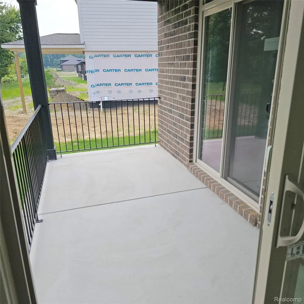 50606 MISTWOOD DRIVE Macomb Township, MI 48042
