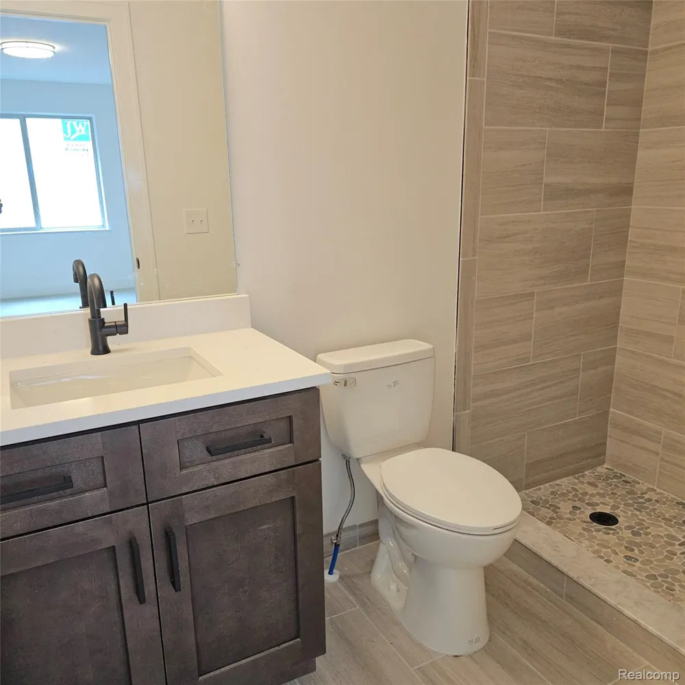 50606 MISTWOOD DRIVE Macomb Township, MI 48042