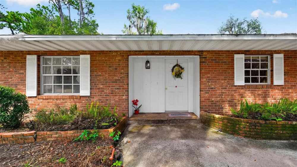 16529 ORANGE AVENUE Umatilla, FL 32784