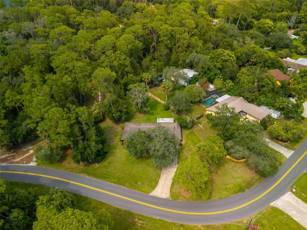 16529 ORANGE AVENUE Umatilla, FL 32784