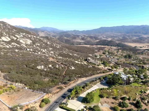 88 Presilla Dr 88