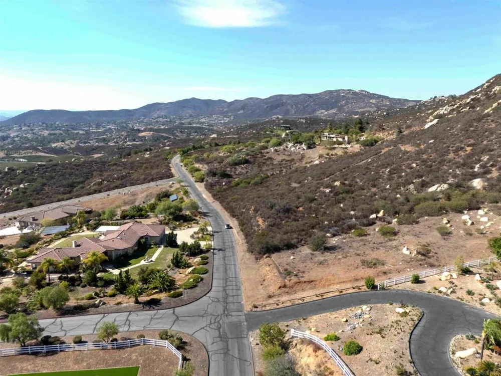 85 Presilla Dr 85 Jamul, CA 91935