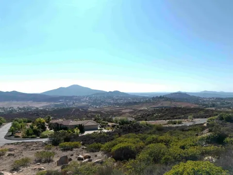 85 Presilla Dr 85