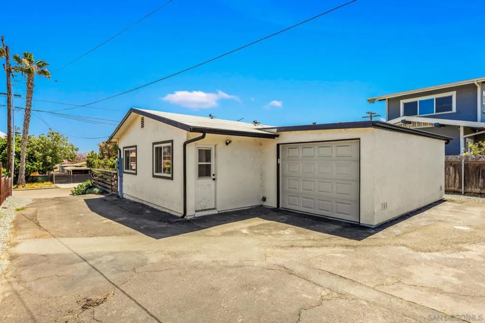 980 Georgia St Imperial Beach, CA 91932