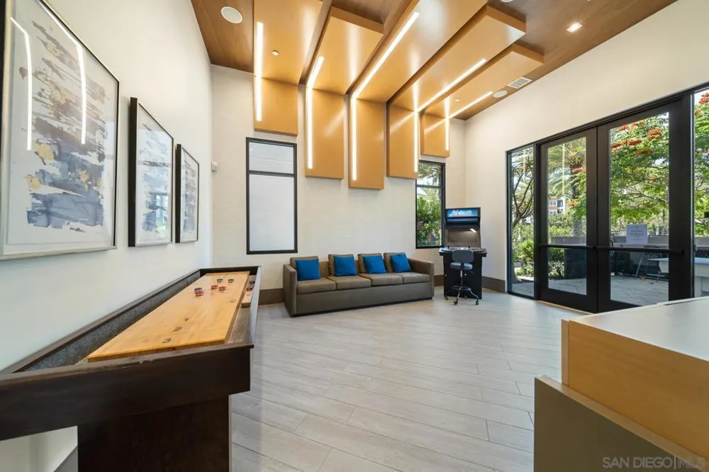 8309 Distinctive San Diego, CA 92108