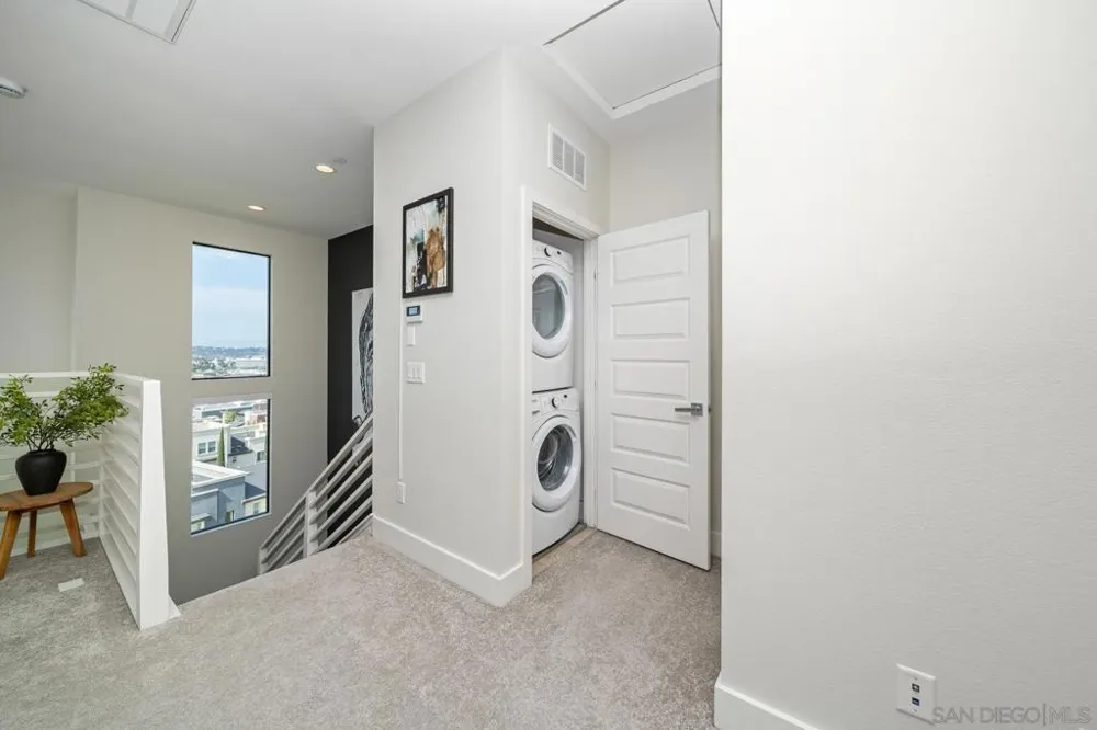 8309 Distinctive San Diego, CA 92108