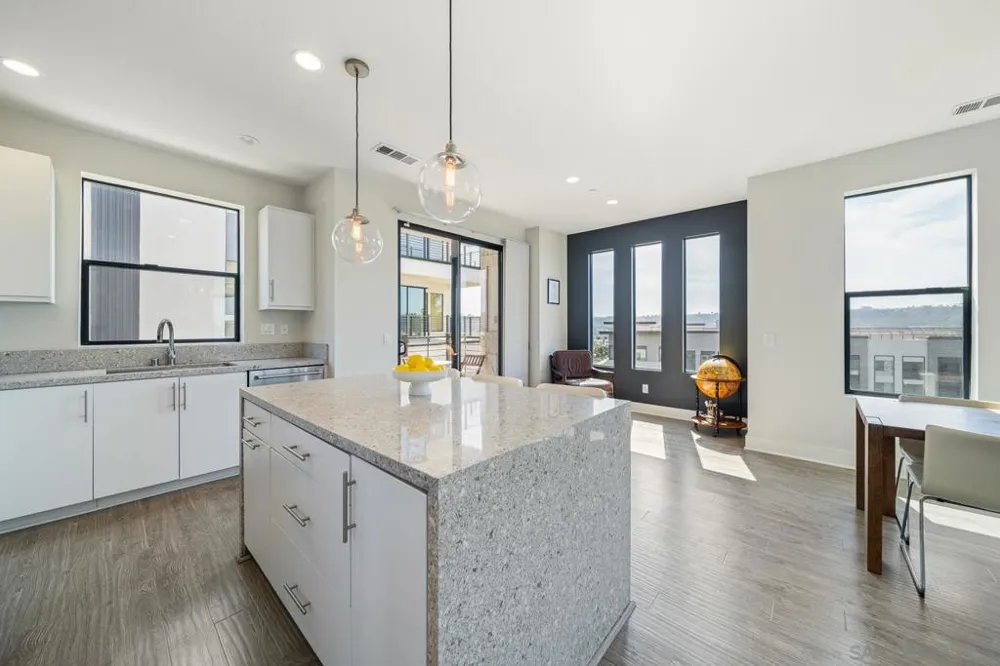 8309 Distinctive San Diego, CA 92108