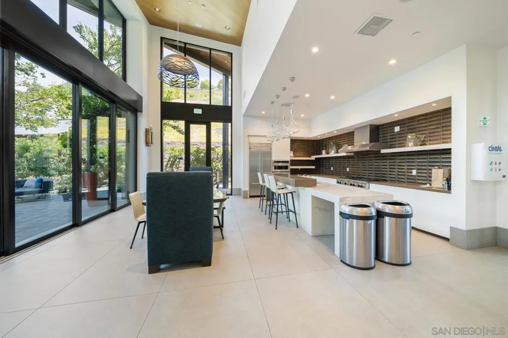 8309 Distinctive San Diego, CA 92108