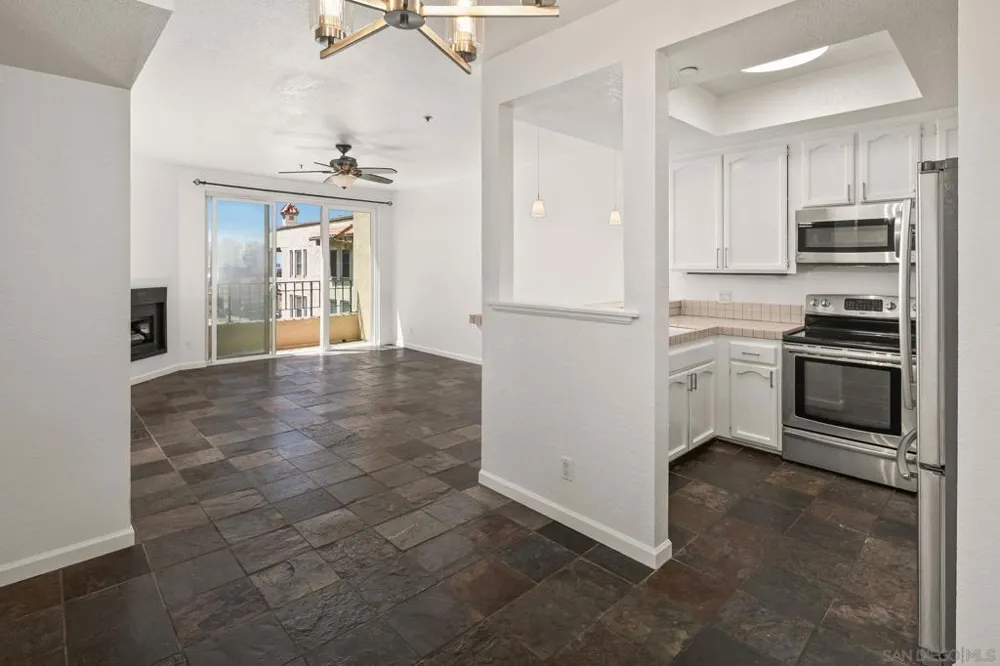 2445 Brant St #510 San Diego, CA 92101