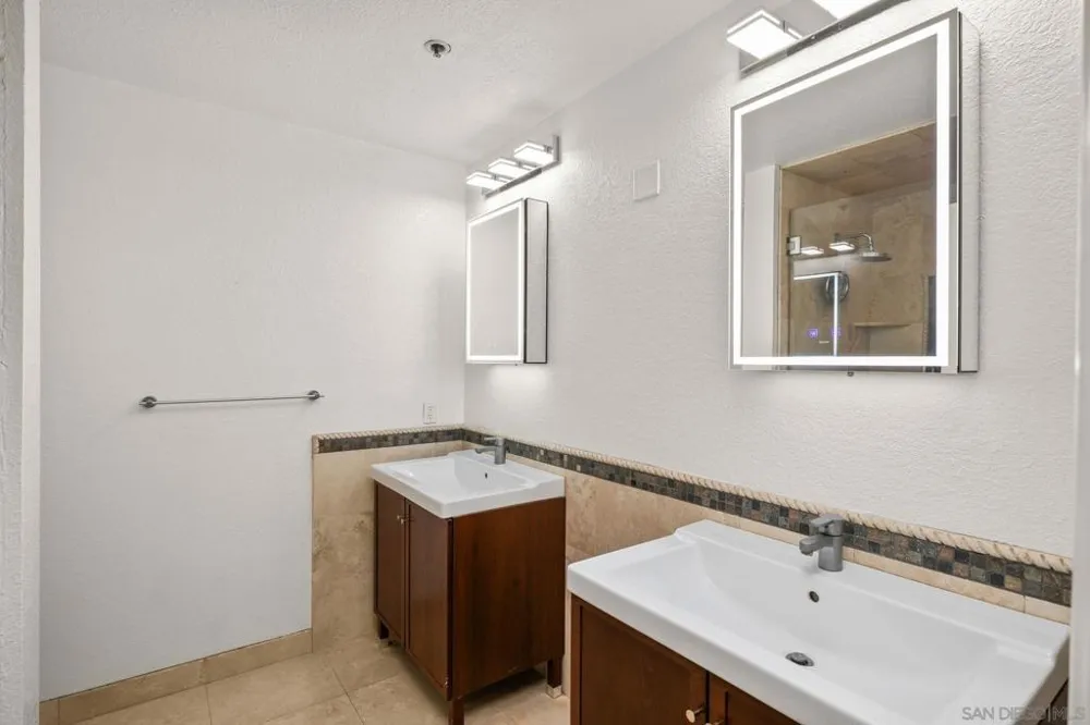 2445 Brant St #510 San Diego, CA 92101