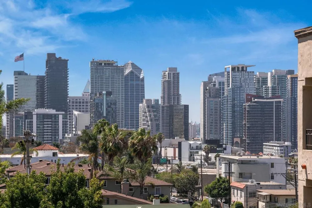 2445 Brant St #510 San Diego, CA 92101