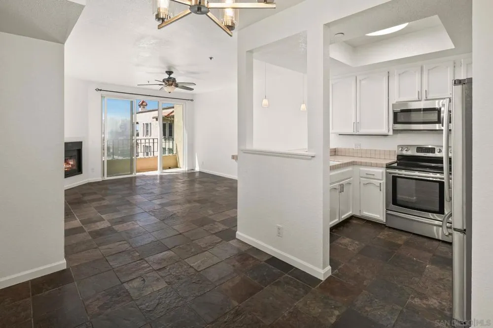 2445 Brant St #510 San Diego, CA 92101