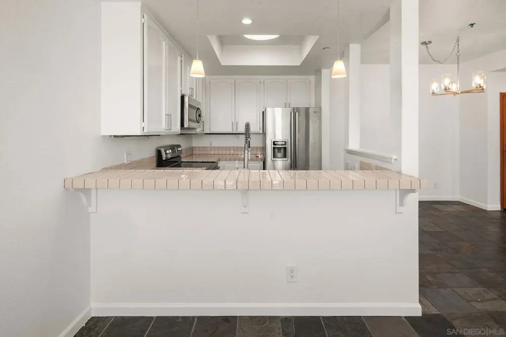 2445 Brant St #510 San Diego, CA 92101