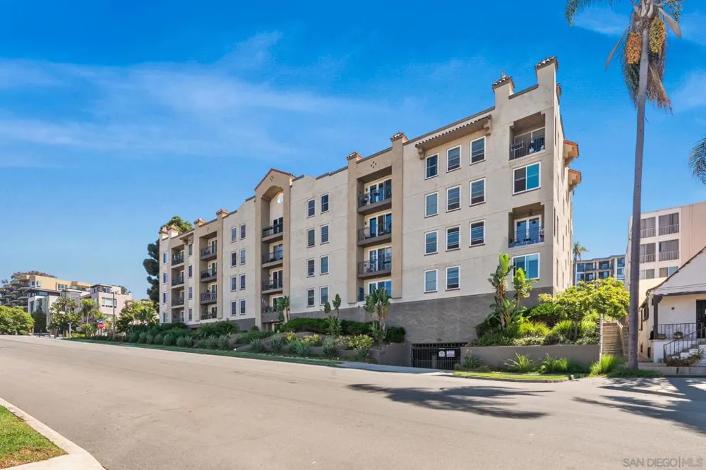 2445 Brant St #510 San Diego, CA 92101
