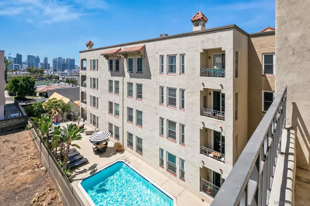 2445 Brant St #510 San Diego, CA 92101