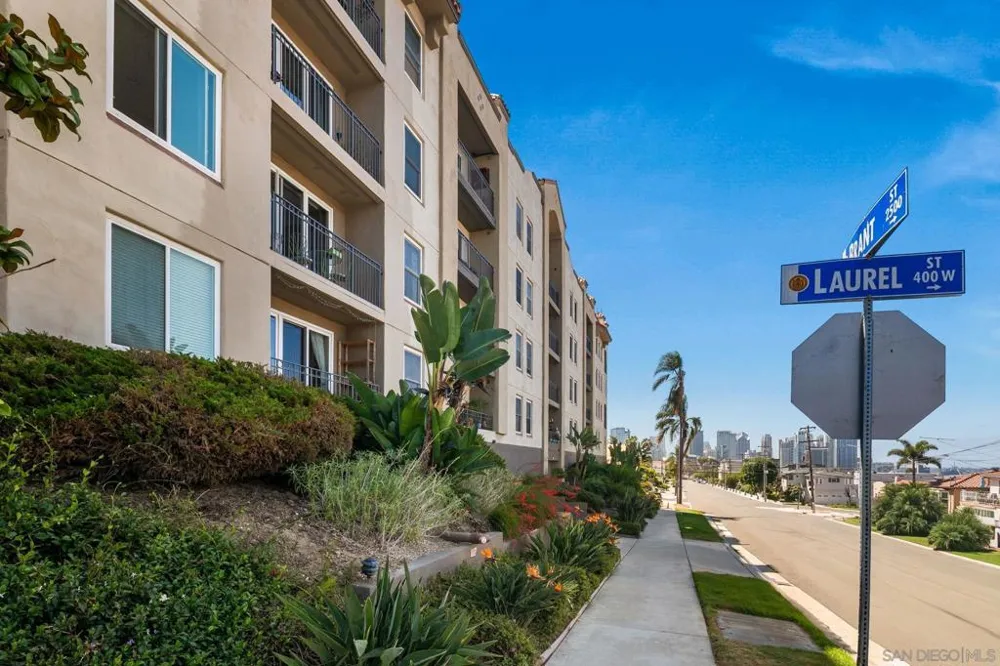 2445 Brant St #510 San Diego, CA 92101
