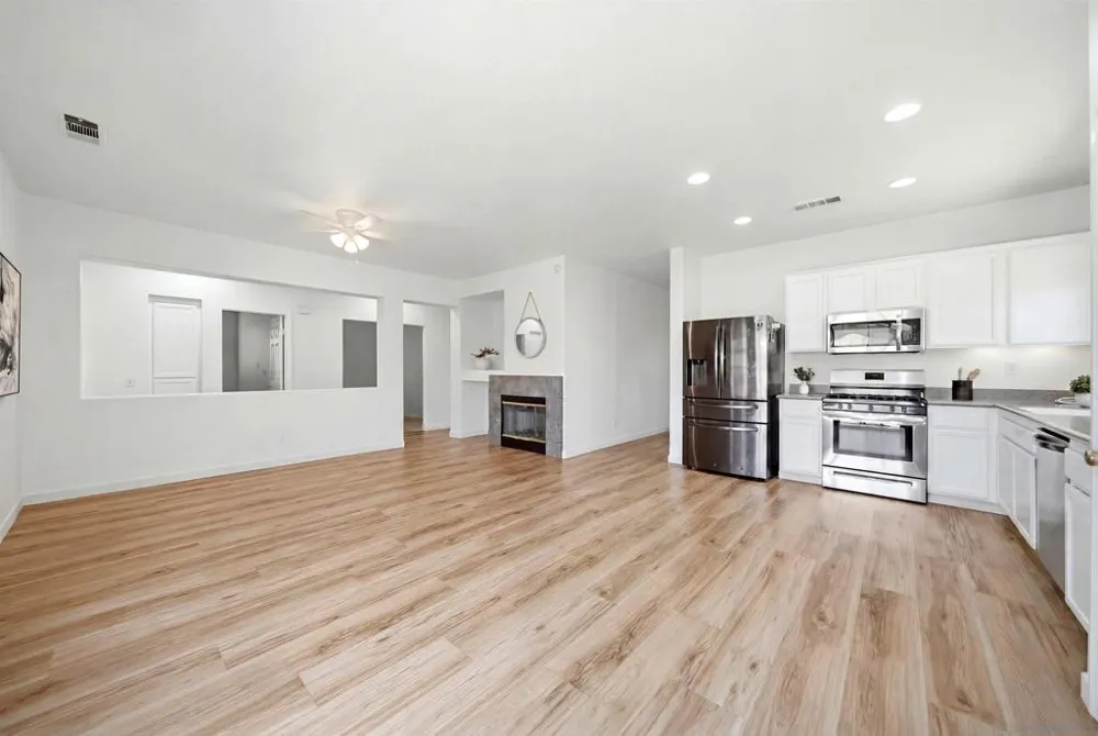 120 Estancia Way Hemet, CA 92545