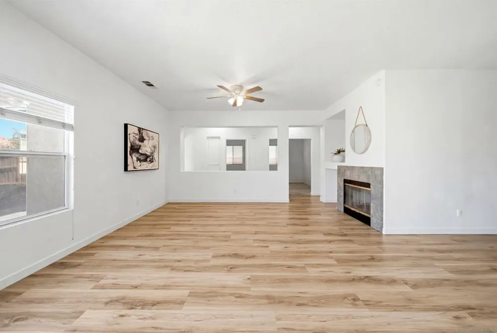 120 Estancia Way Hemet, CA 92545