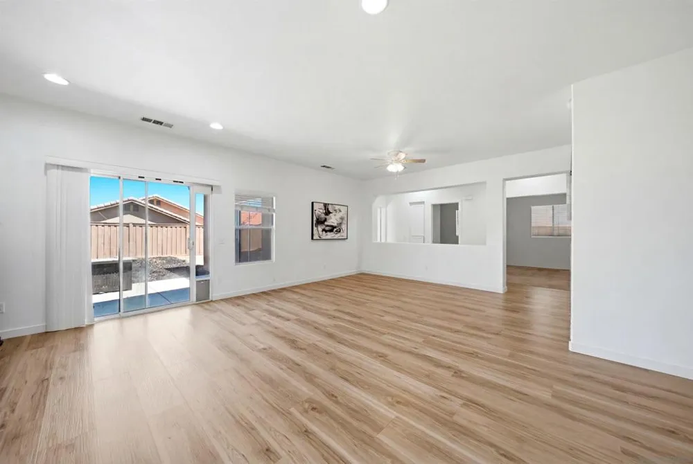 120 Estancia Way Hemet, CA 92545