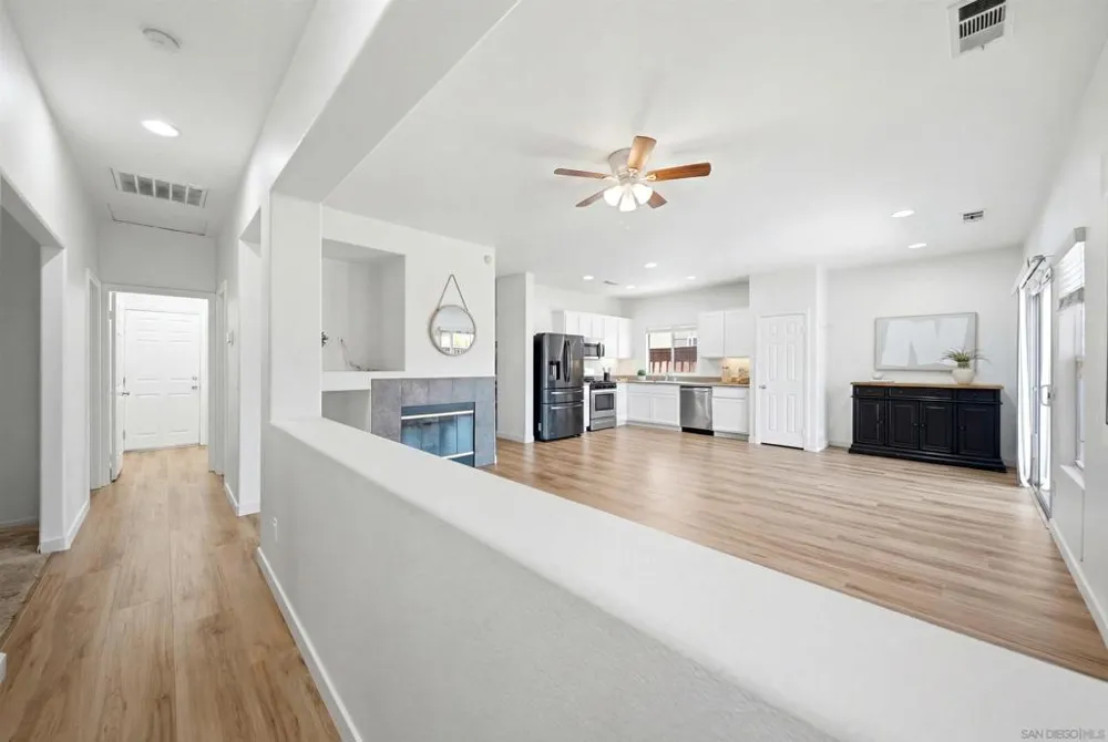 120 Estancia Way Hemet, CA 92545