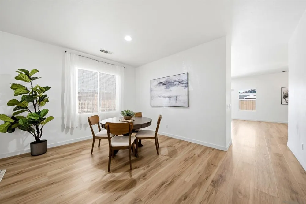 120 Estancia Way Hemet, CA 92545