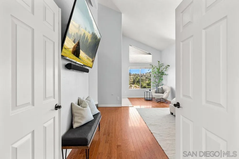 5168 Frazee Oceanside, CA 92057