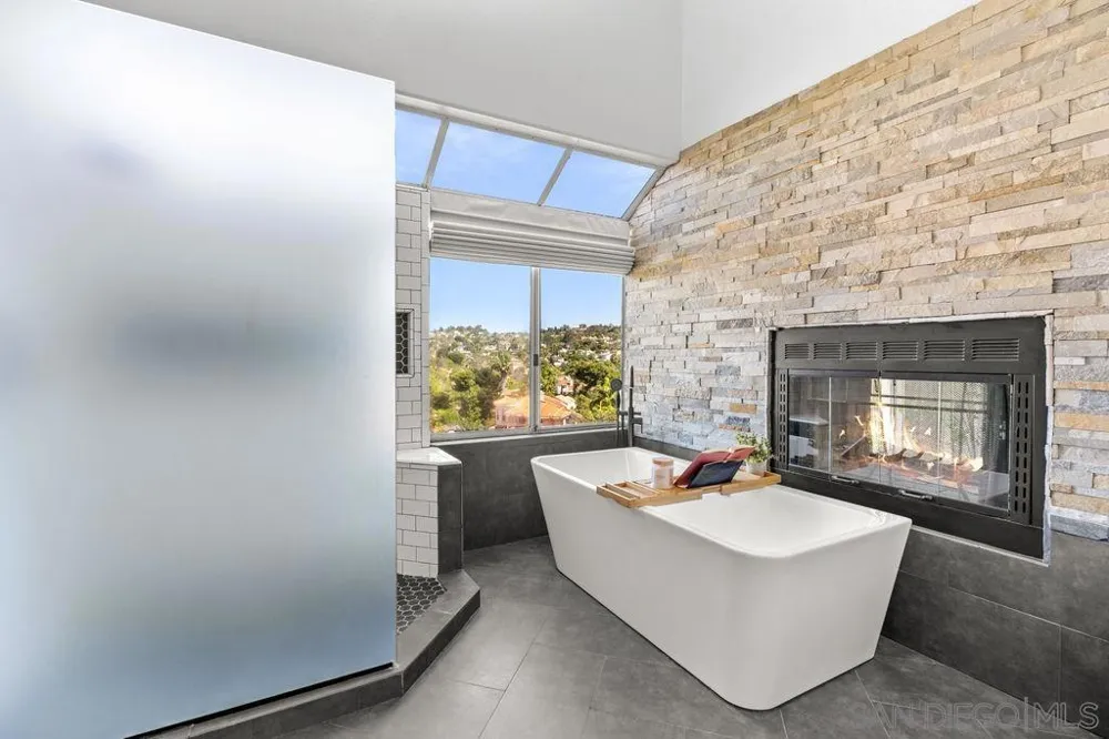 5168 Frazee Oceanside, CA 92057