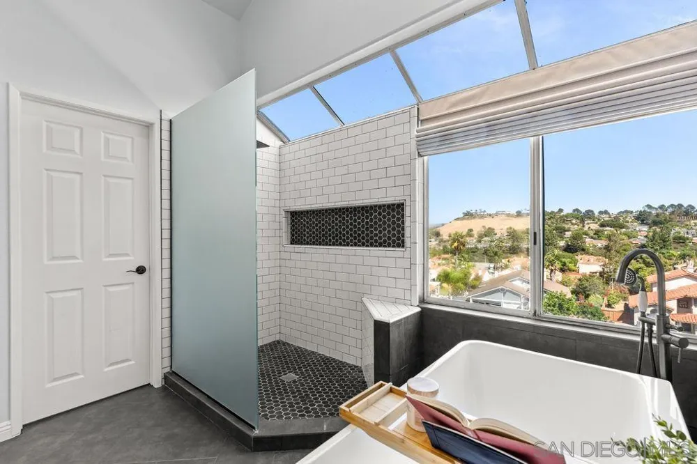 5168 Frazee Oceanside, CA 92057