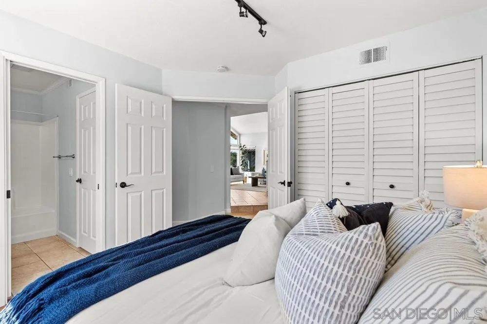 5168 Frazee Oceanside, CA 92057