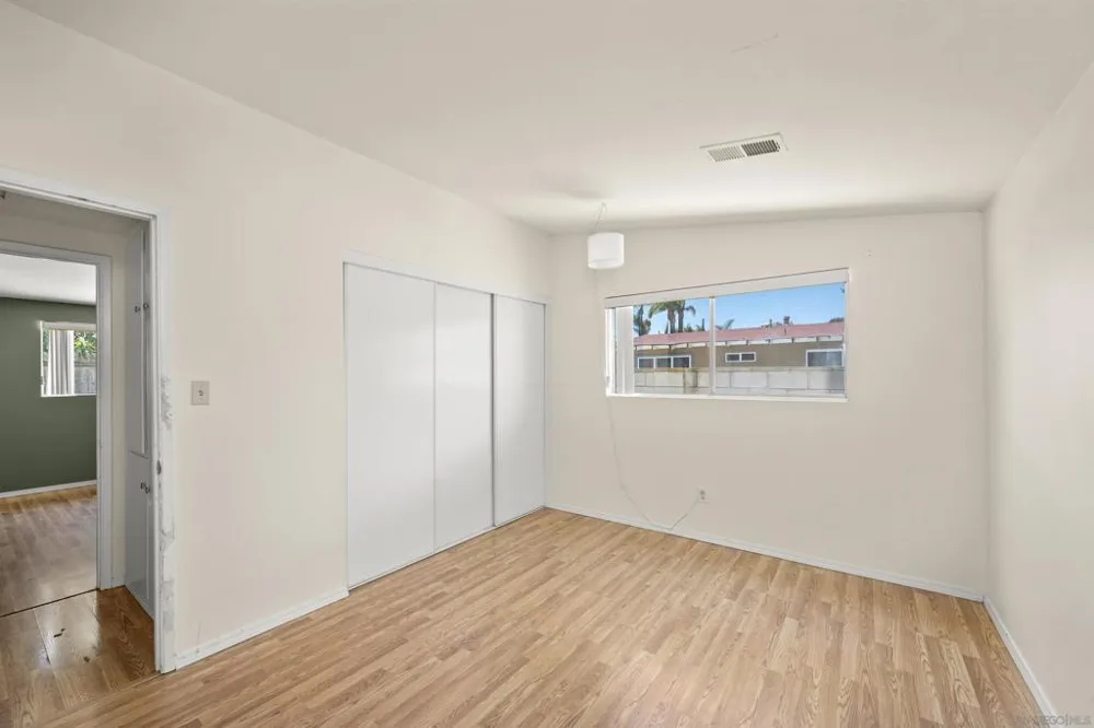 941 Grove Ave Imperial Beach, CA 91932