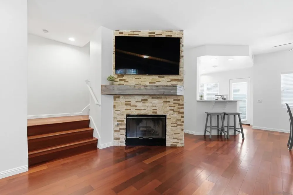10060 Scripps Vista Way #39 San Diego, CA 92131