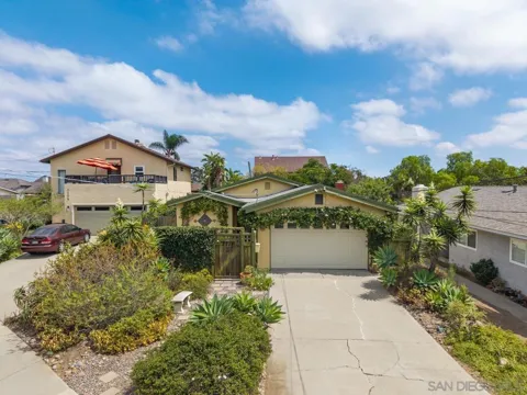 3212 Mountain View Dr